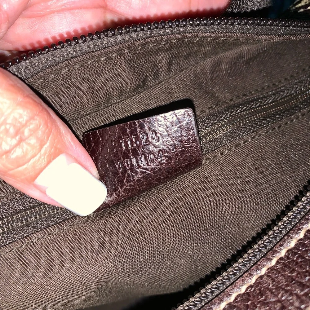 Gucci Handbag - Picture 14 of 15